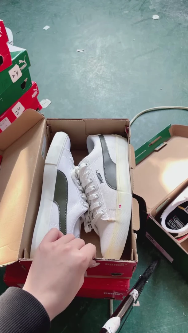 彪马时尚休闲运动鞋41M  Z5