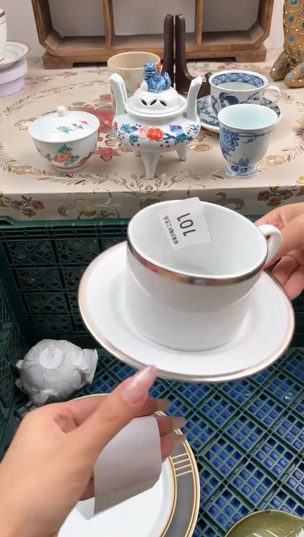 瓷片c****iI         101