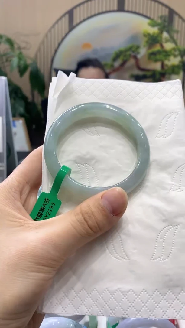 【闪购商品】翡翠手镯未镶嵌0000014593