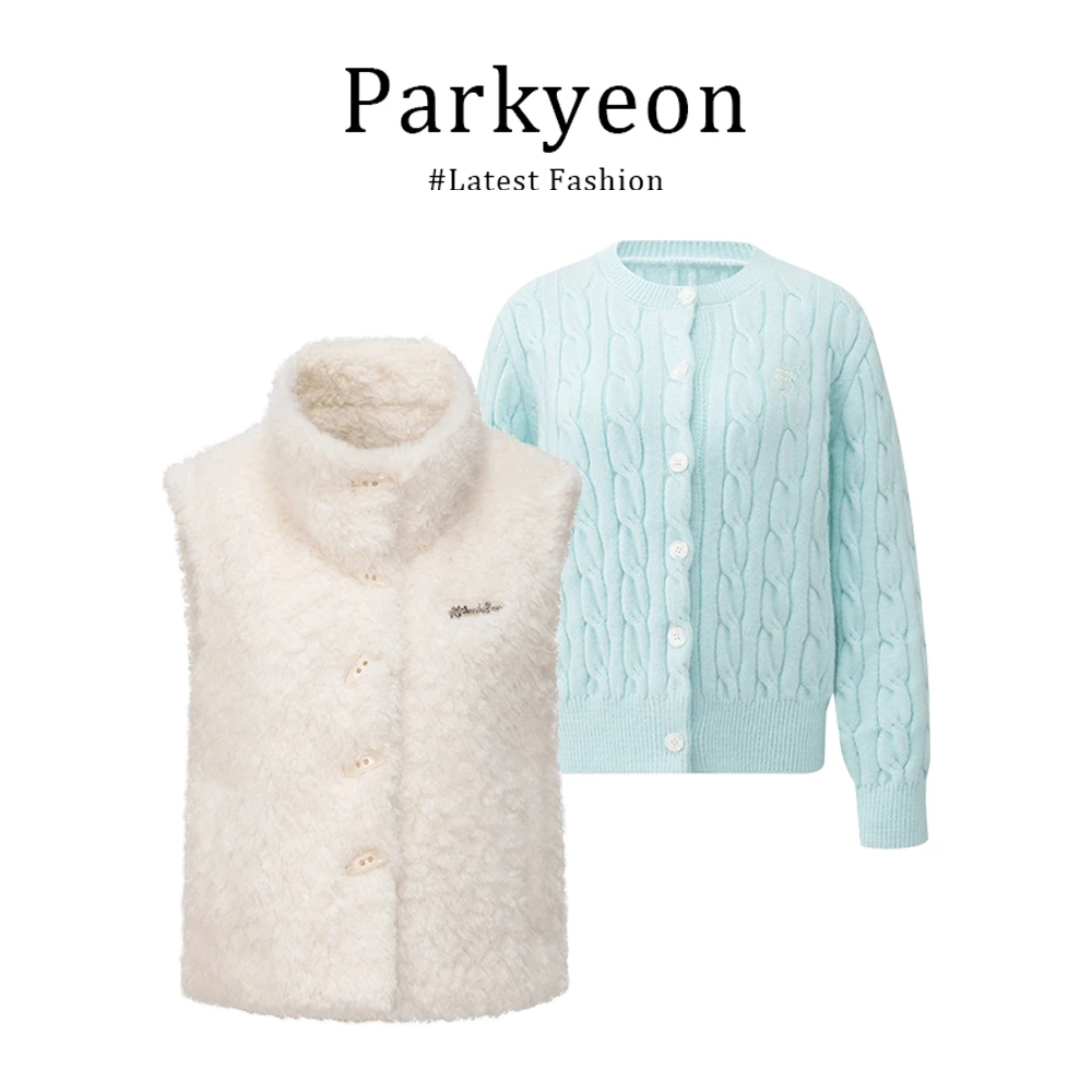 parkyeon白色立领毛绒绒马甲背心叠穿针织毛衣女卡其色阔腿裤套装