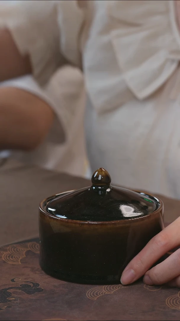 宁封柴窑茶叶末扁茶叶罐