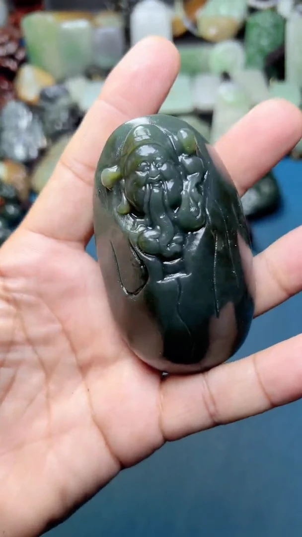 未镶嵌和田玉把件-