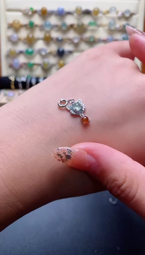 银S925镶嵌戒指翡翠666666+4