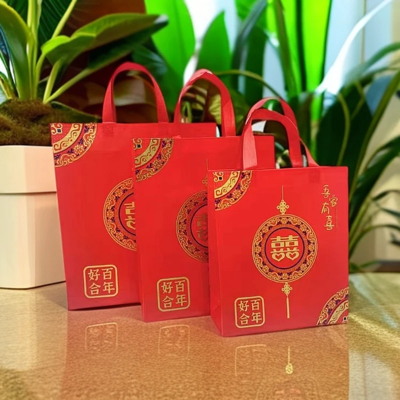 光滑环保加厚专属礼品袋大号婚庆高档福字红色铝箔婚礼陪嫁回礼袋