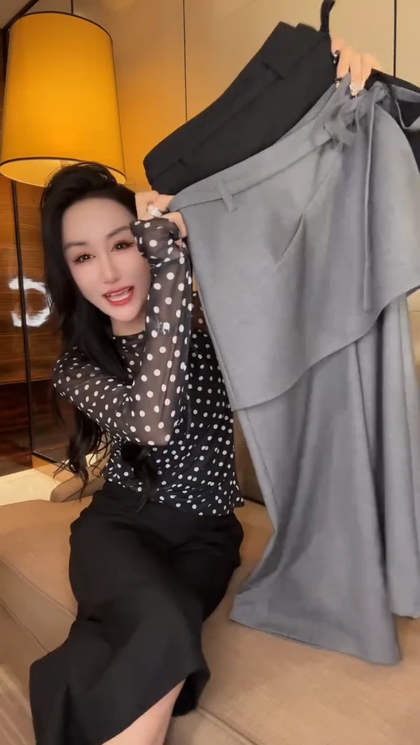 欧货2025春夏新款气质高级感小众七分显瘦西装裤+半裙叠穿两件套