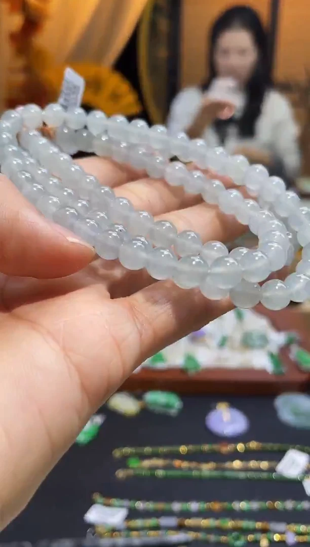 颈饰未镶嵌翡翠项链