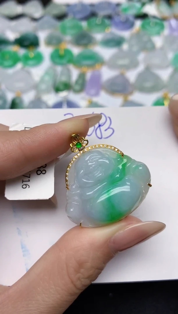 颈饰18K金镶嵌翡翠天然缅甸A货翡翠百元以上9元证书费自理