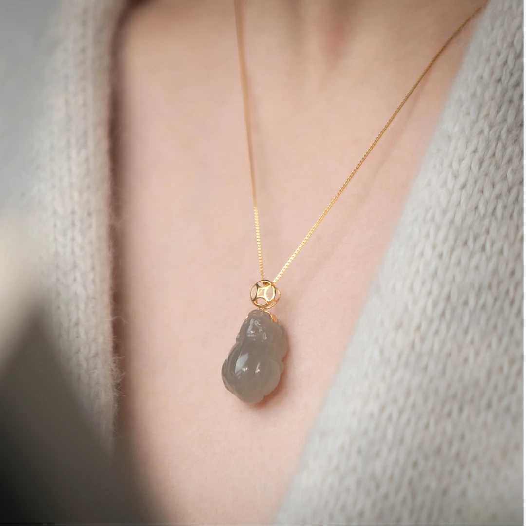 RJF【财莱中棠】和田玉烟紫貔貅吊坠 气质雕刻+18k金 （天然多样性）