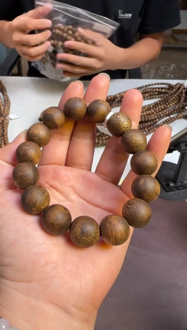 沉香手串99沉海南老白棋正圆珠单圈15mm19g+
