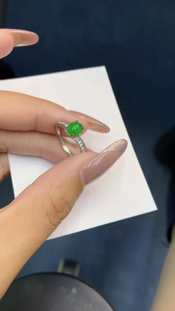 颈饰未镶嵌翡翠1