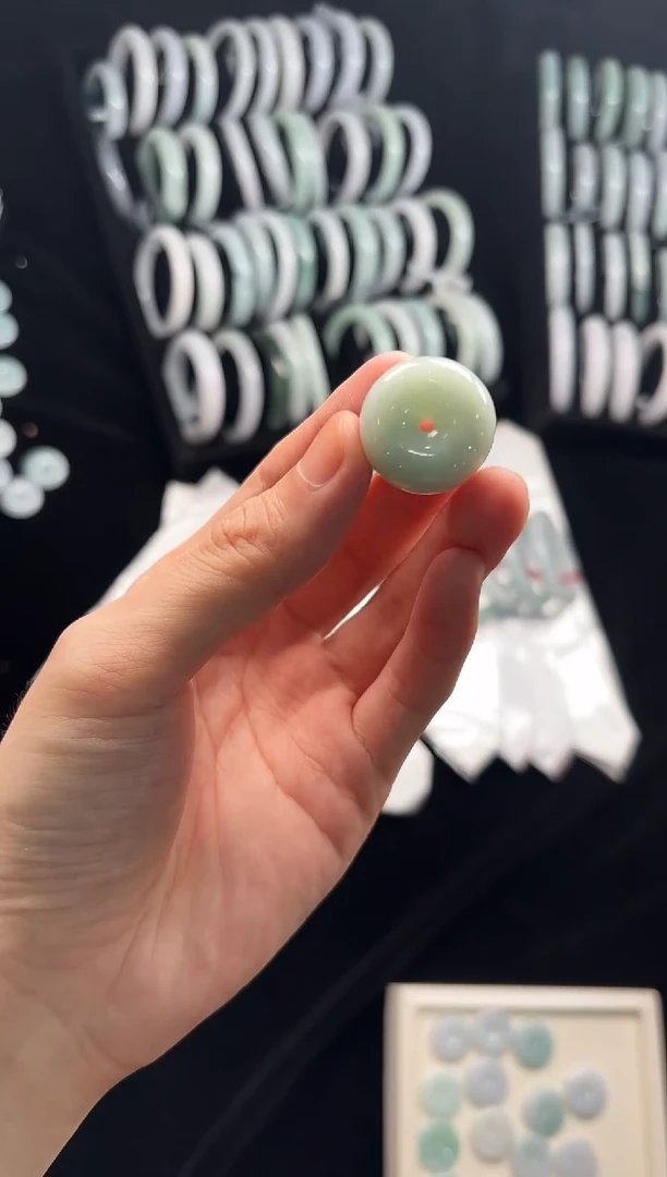 翡翠未镶嵌吊坠(不含链)翡翠A货扣子