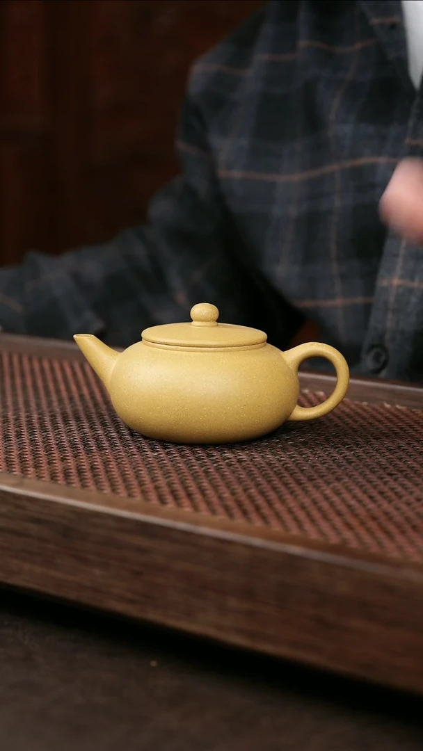 茶壶紫砂微瑕 葵黄水平