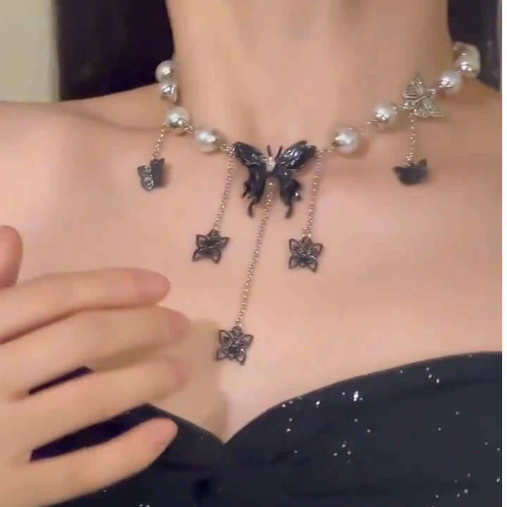 合金仿珍珠项链 暗黑流苏辣妹风蝴蝶新款锁骨链女设计感小众配饰