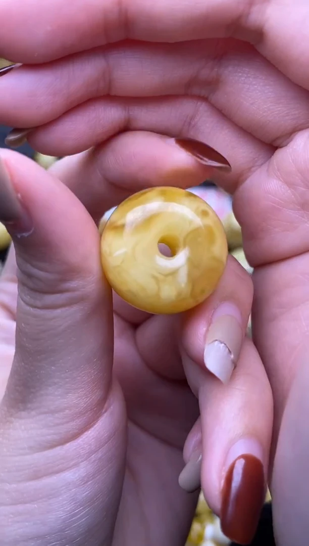 【闪购商品】琥珀裸石未镶嵌大小姐珠宝严选95