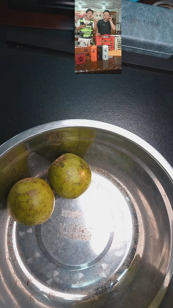 把件文玩核桃盘山2个（售出不退不换）青皮