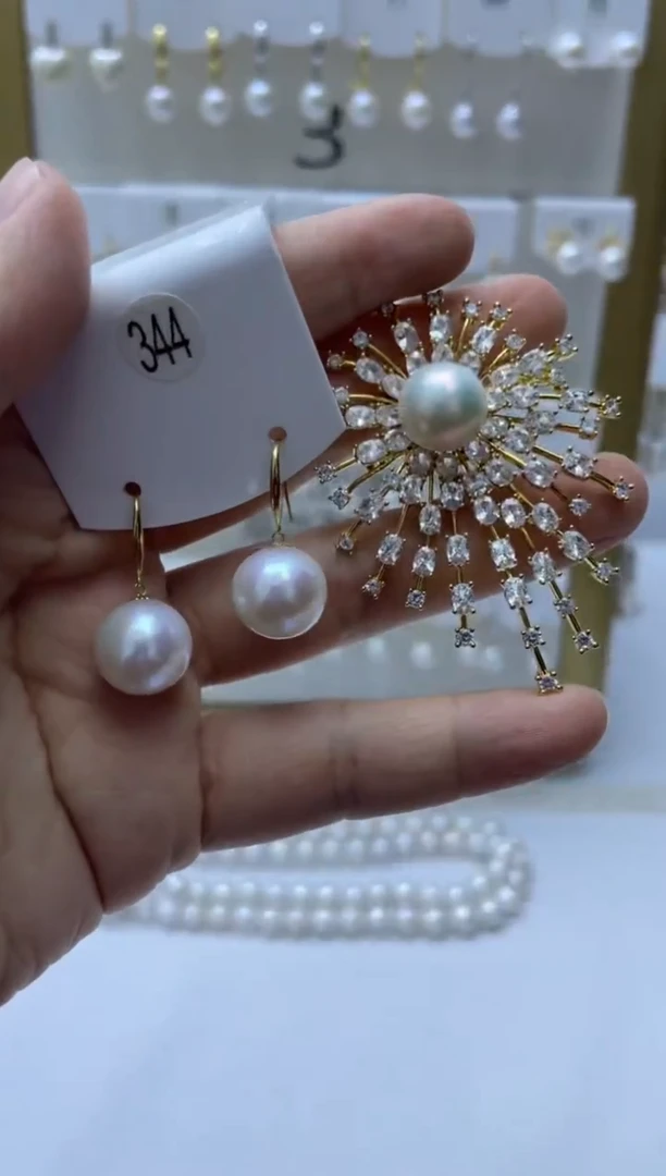 18K金镶嵌耳饰淡水珍珠344+胸针