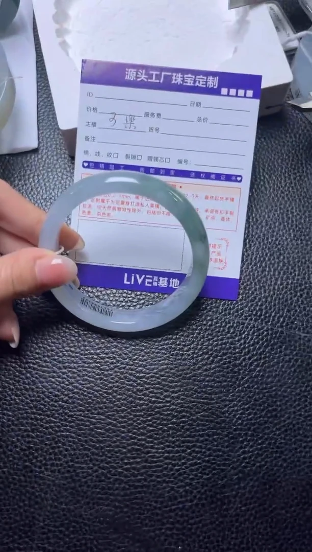 未镶嵌挂件翡翠h*y发一件