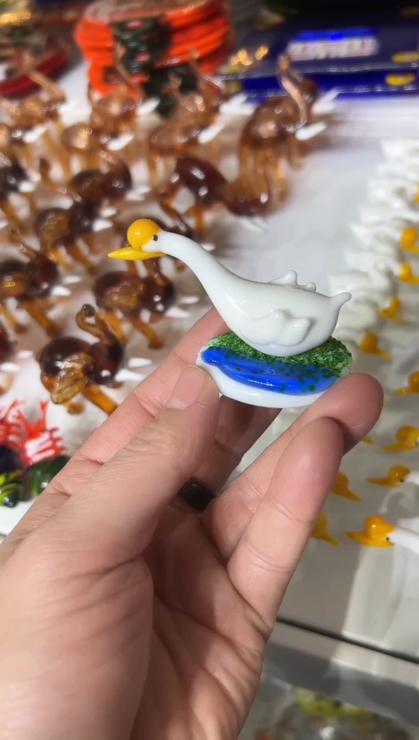 手工艺品琉璃底座大鹅