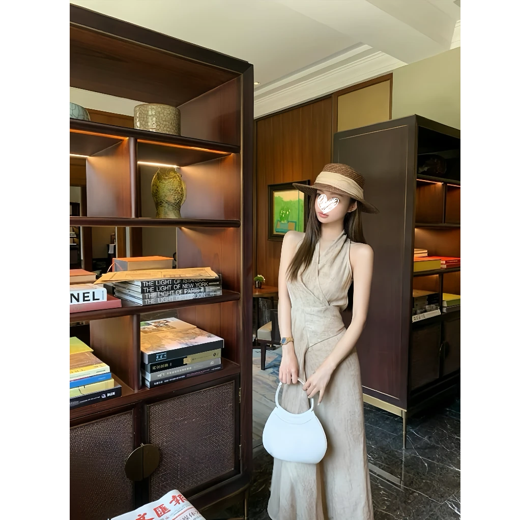 【素时光晕】炒色v领挂脖连衣裙女夏收腰显瘦系带无袖长裙21209