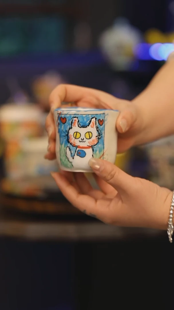 【闪购商品】摆件景德镇釉下彩绘设计师款式陶瓷