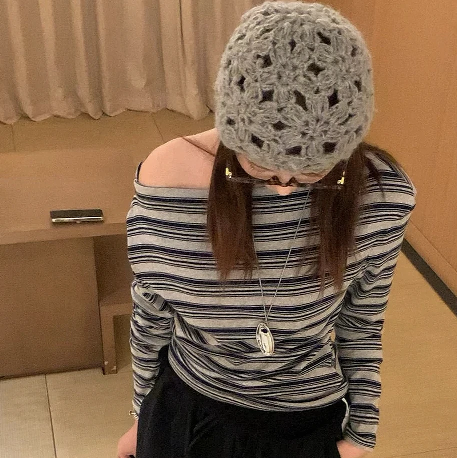 【AboutJune】8035女宽松型长袖圆领常规常规款T恤针织韩版百搭时尚