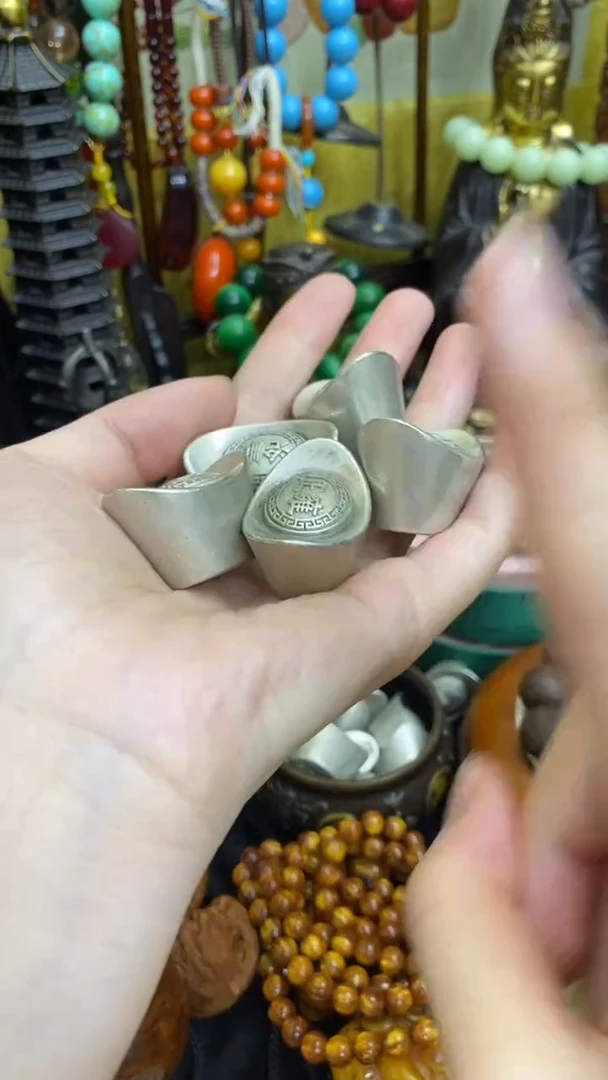 瓷片