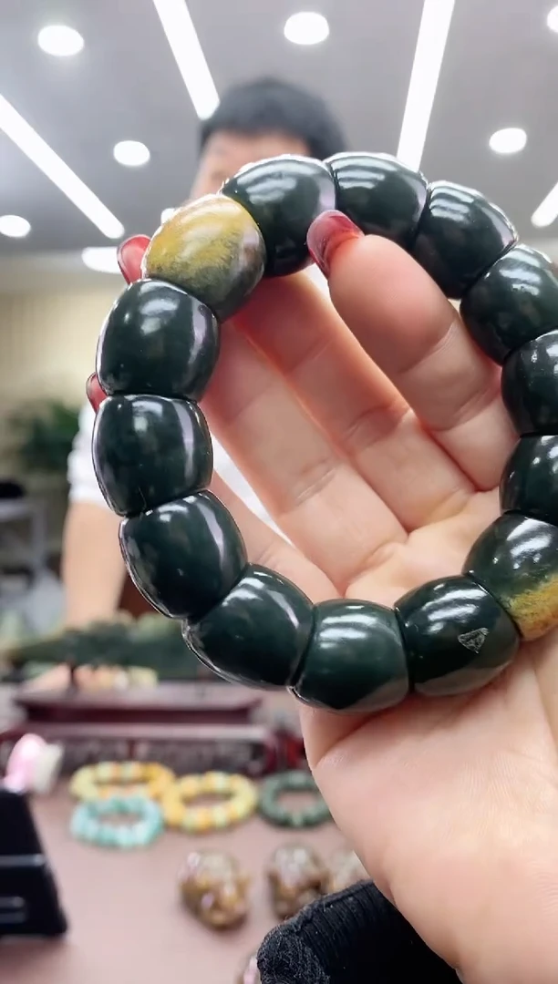 【闪购商品】透闪石质玉手串未镶嵌手串