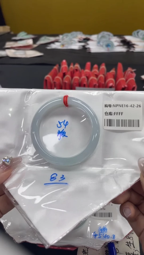 未镶嵌手镯翡翠翡翠手镯