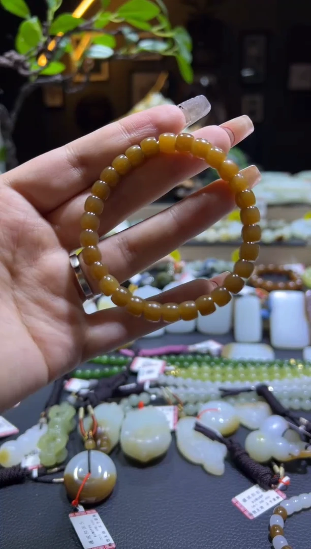 未镶嵌手串和田玉金山红糖直切卡6*7手串（产地直发）