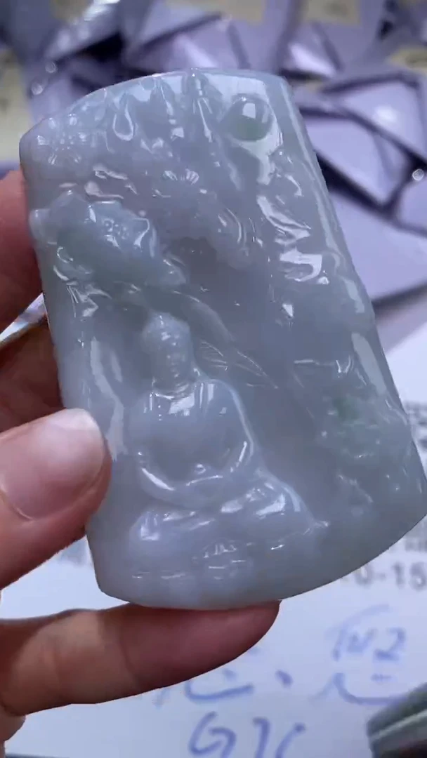 未镶嵌挂件翡翠301864