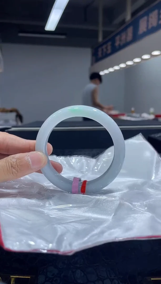 未镶嵌手镯翡翠7 5657