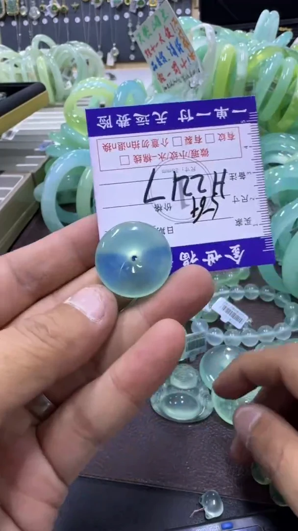 未镶嵌蛇纹石玉手镯1