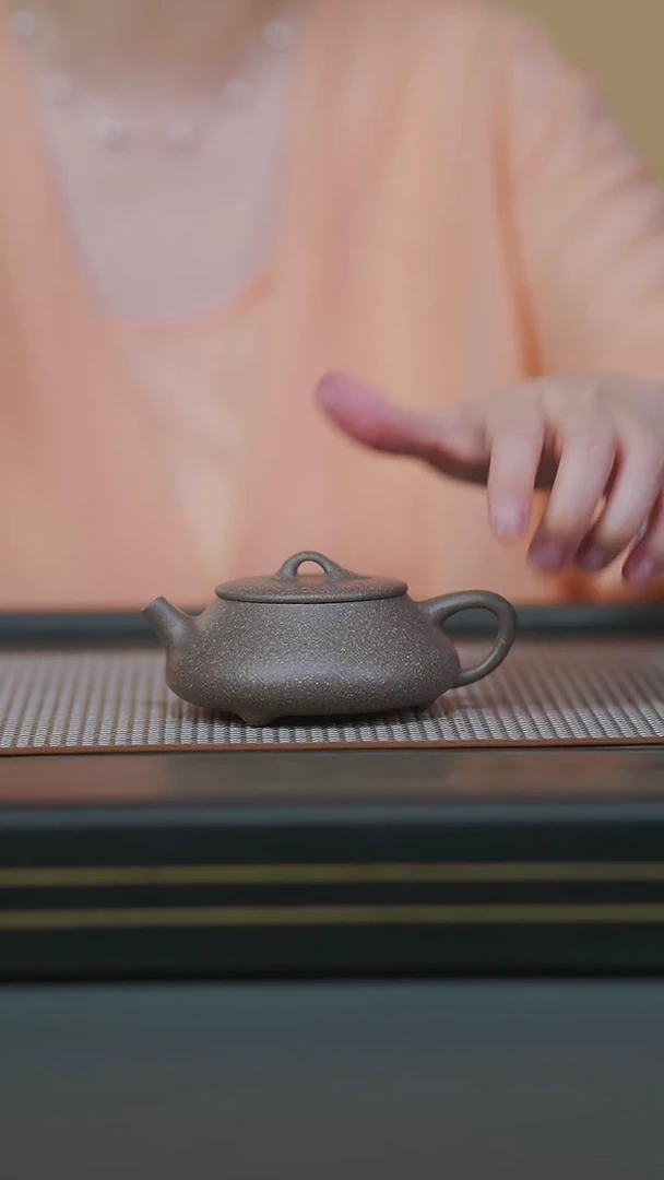 茶壶紫砂11-全手墨玉降坡如意石瓢150cc
