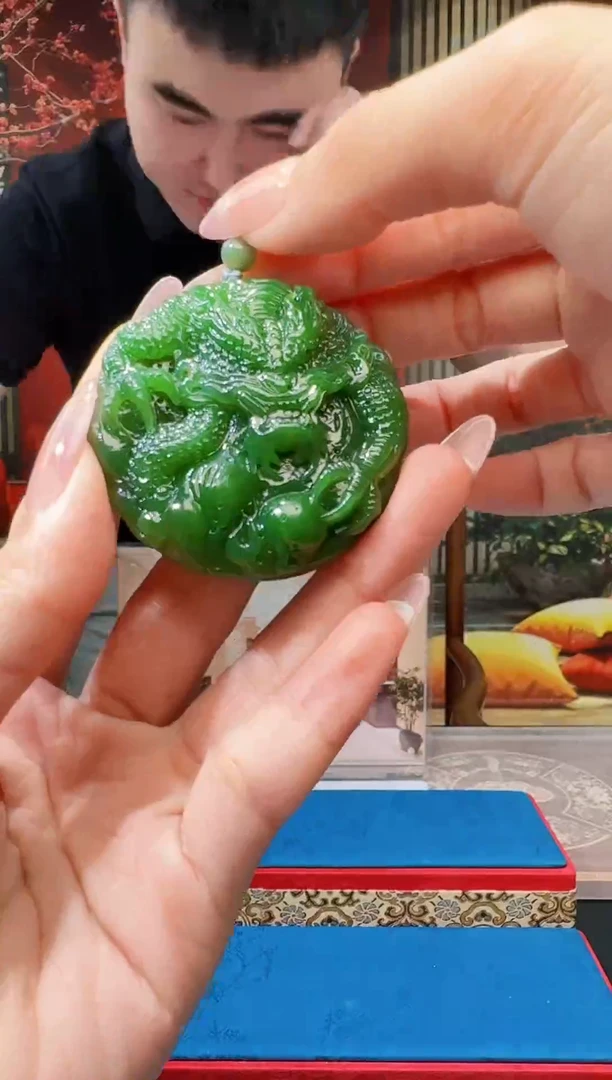 定制和田玉名家匠心馆和田玉多样性发一