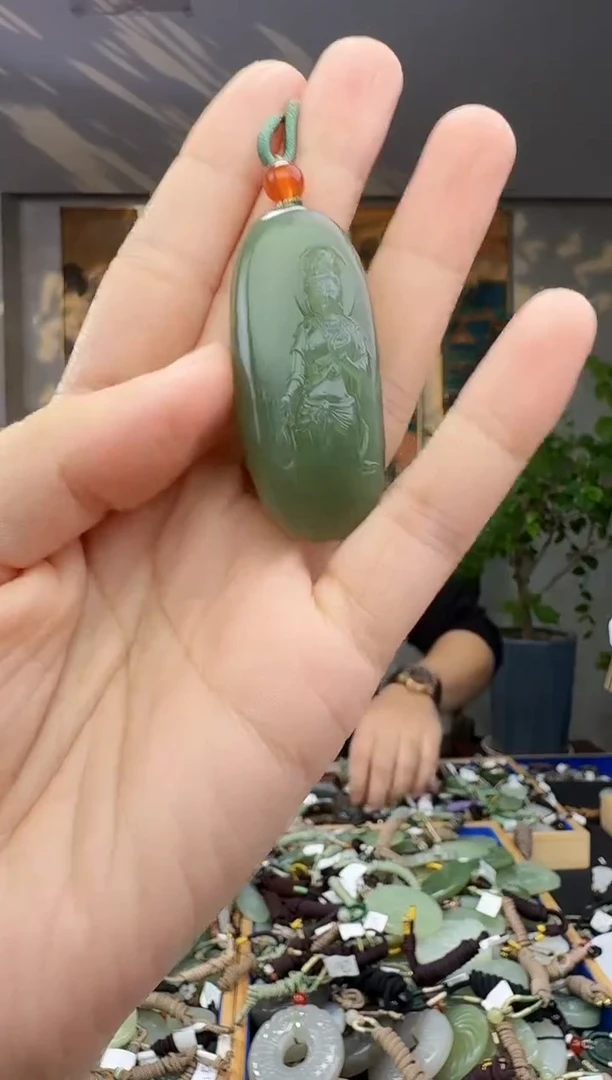未镶嵌和田玉挂件拍一发一