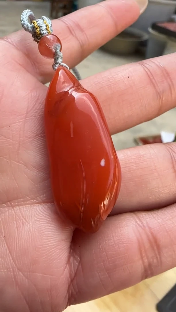 【闪购商品】南红玛瑙吊坠未镶嵌原矿无优化随型