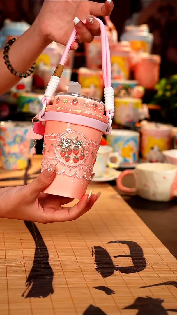 景德镇全手工手绘杯杯