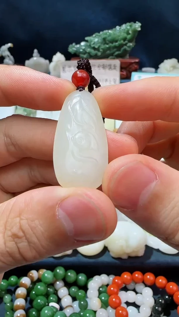颈饰未镶嵌和田玉玉*人猴