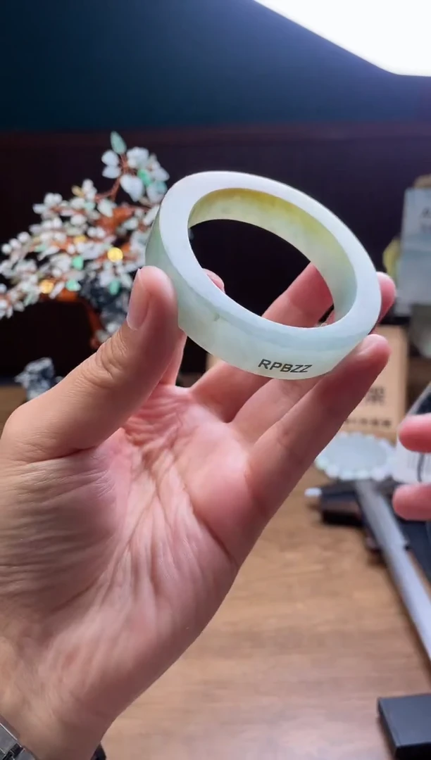 【闪购商品】定制翡翠手镯未镶嵌定制
