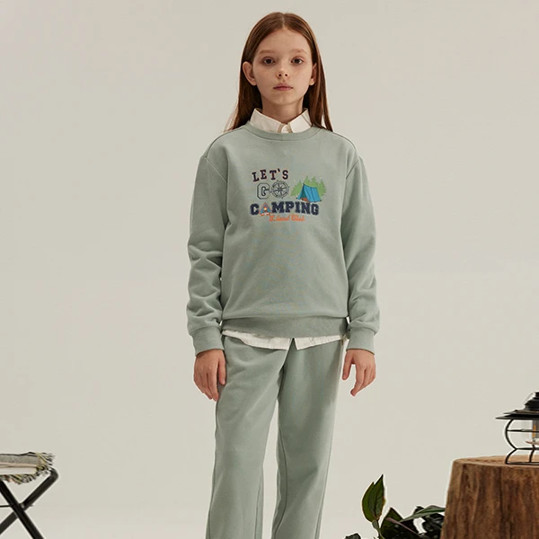 E·LAND KIDS衣恋童装20年秋冬彩色字母印花圆领卫衣EKMWE4911O