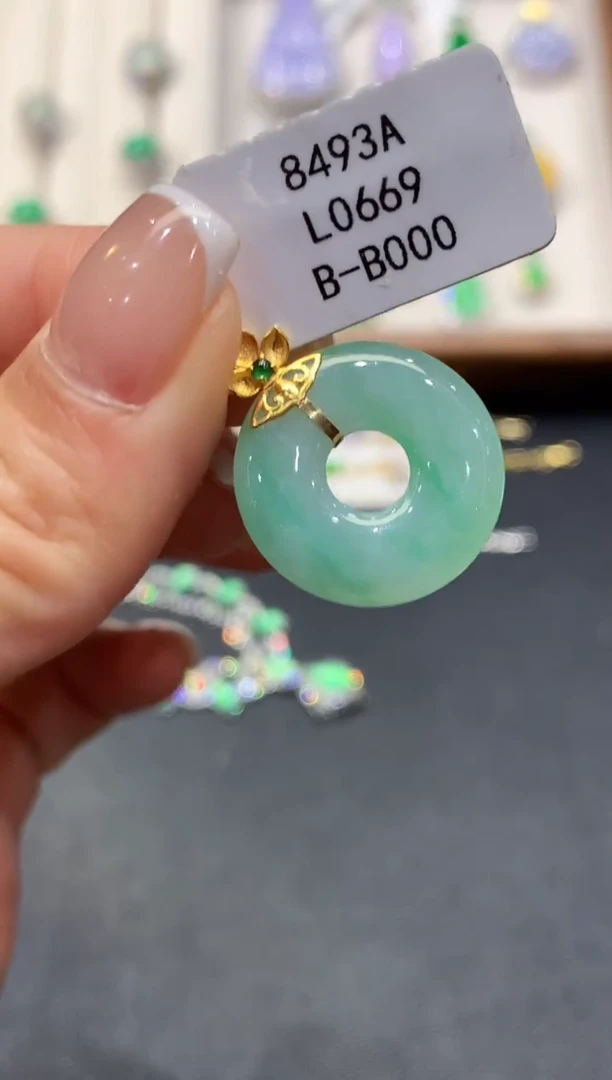 翡翠18K金镶嵌吊坠(不含链)L0669多样性发其一