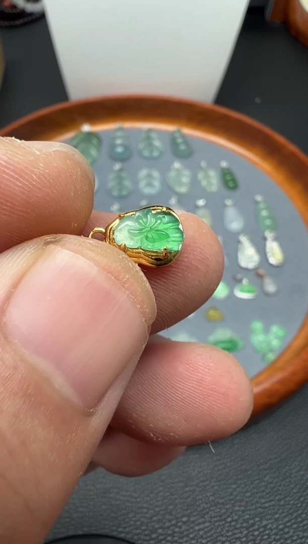 颈饰银S925镶嵌翡翠（3号链接）纯天然A货缅甸翡翠 花朵