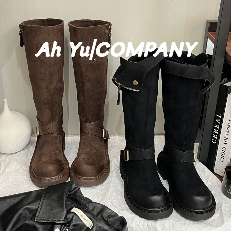 2025秋冬新款韩版复古真皮皮带扣侧拉链厚底增高粗跟机车长筒靴女