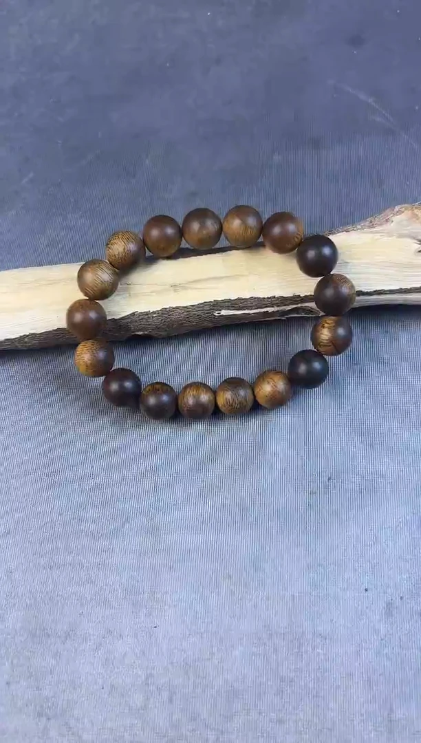 沉香沉香碎屑+芽庄白奇12圆珠单圈沉20克+多样性发一