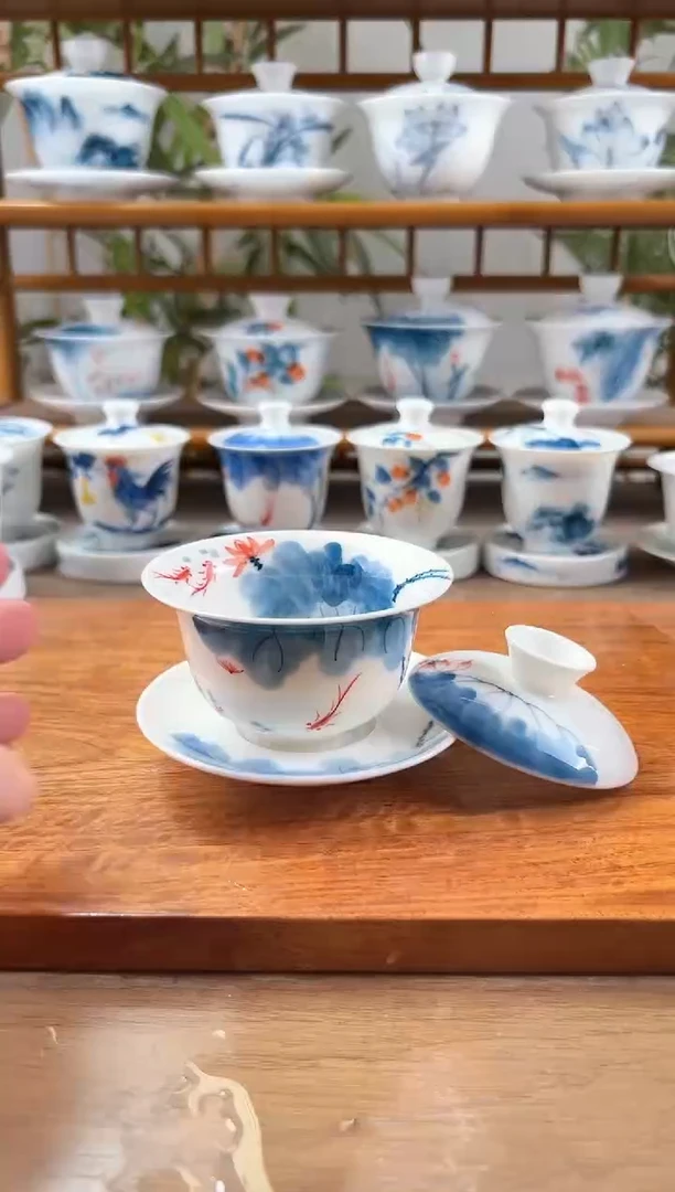 微瑕线条莲130ml內绘盖碗