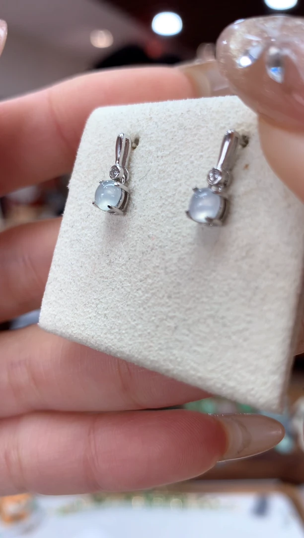 【闪购商品】翡翠耳饰未镶嵌耳钉