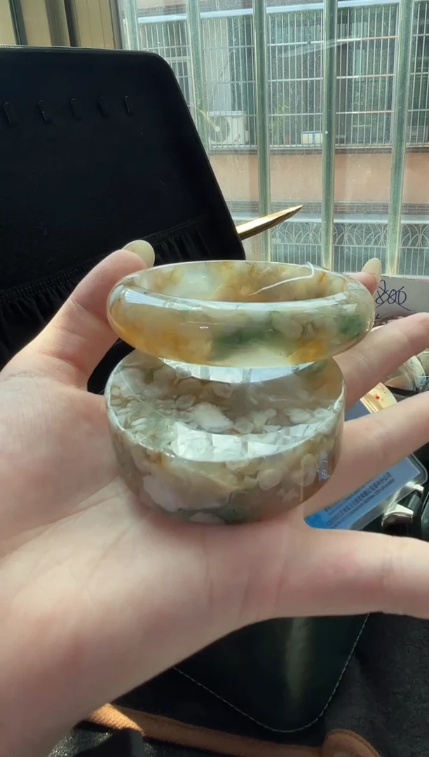 未镶嵌手镯石英质玉A625(58圈赠送镯心)