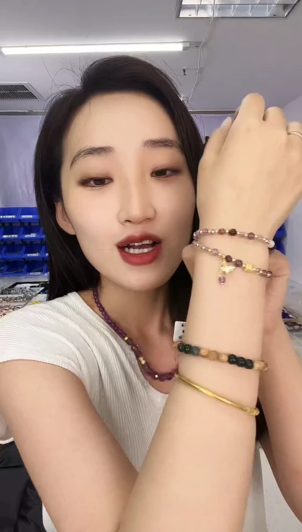 水晶手链未镶嵌天然珠宝多样性发其一