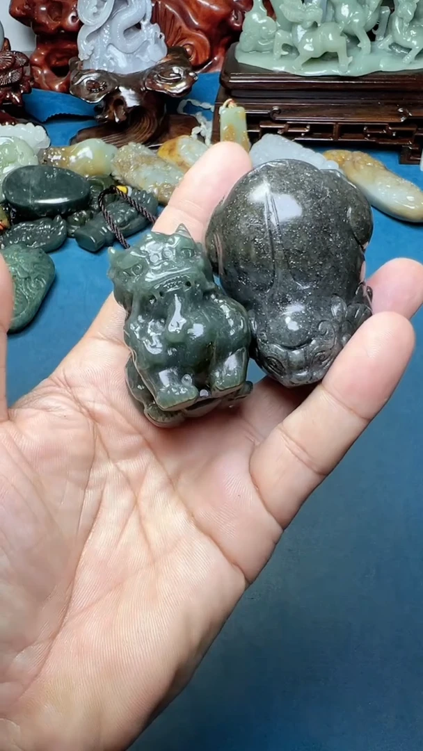 未镶嵌和田玉把件2