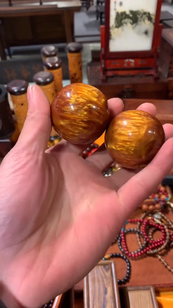 【闪购商品】花梨木类木雕手球8888888888